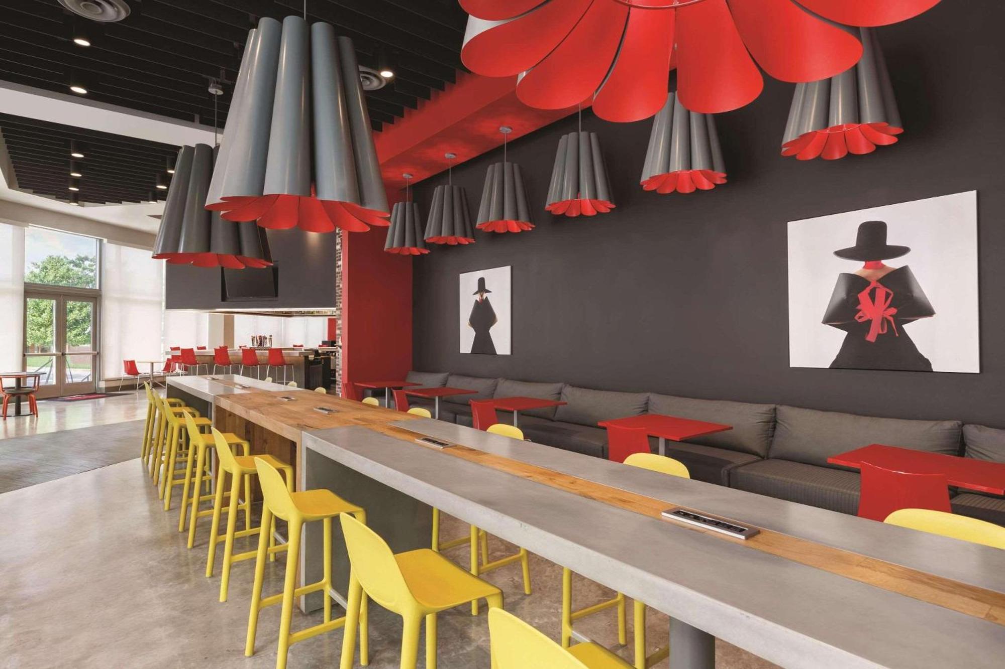 Radisson Red Airport 3* Miami